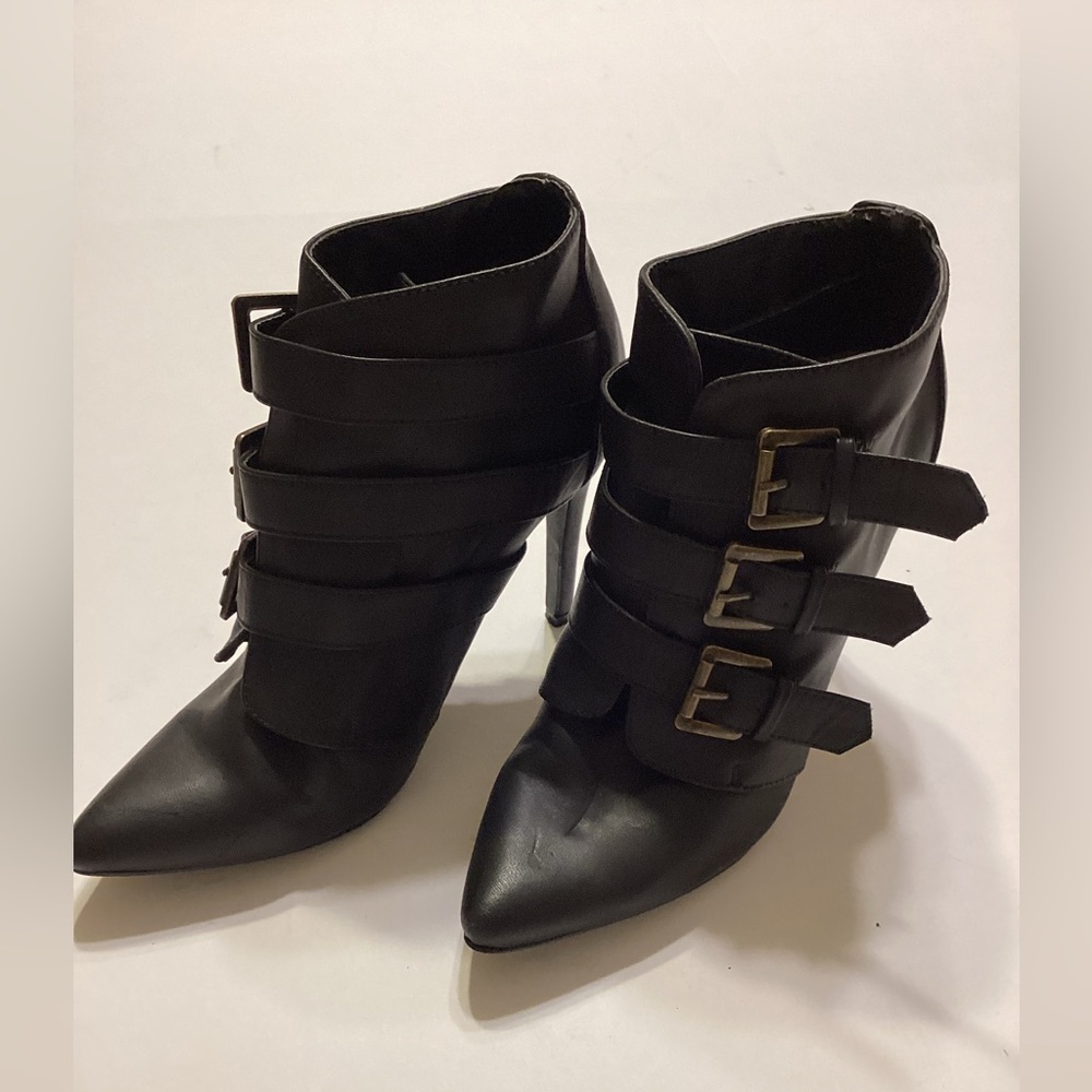 Michael Antonio Black Triple Buckle Ankle Boots Size 7.5